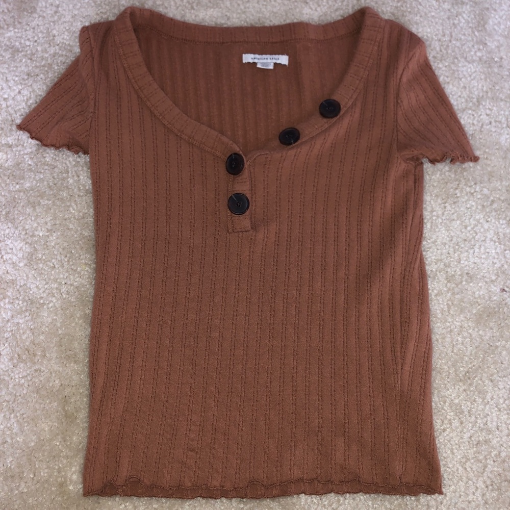 American Eagle adorable shirt for juniors